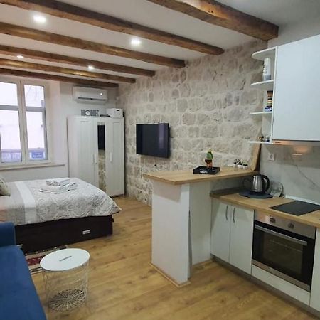 Tramuntana Free Parking Apartment Дубровник Екстериор снимка