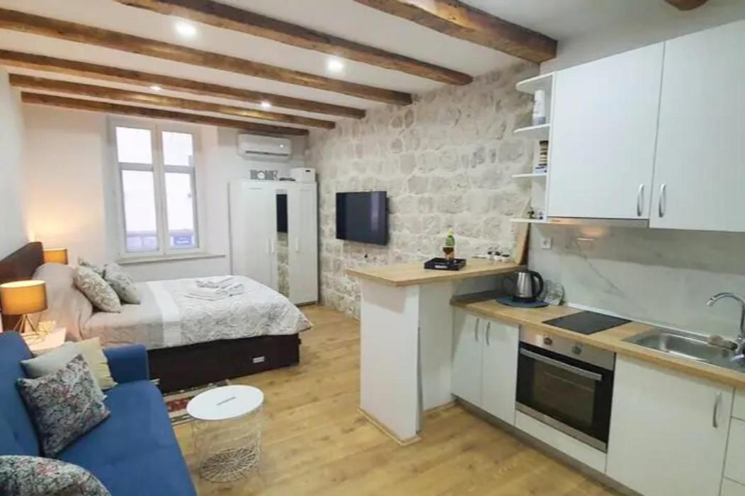 Tramuntana Free Parking Apartment Дубровник Екстериор снимка